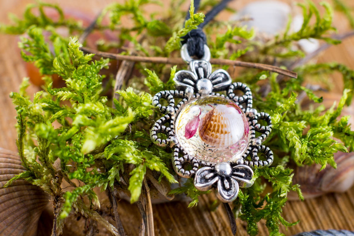 Wisiorek Necklace Rosette